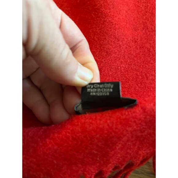 Alashan red wool cashmere winter scarf with fringe - Picture 5 of 5